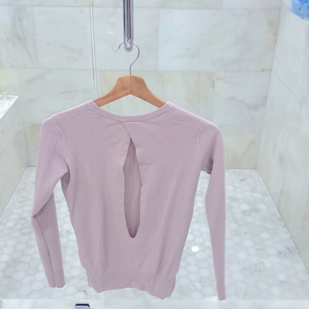 VINCE size XS , blush open back merino wood sweater